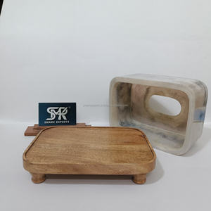 Caja de pañuelos de resina de diseño con patrón de mármol y soporte de madera, decorativa para baño y decoración del hogar. - Product Image 5