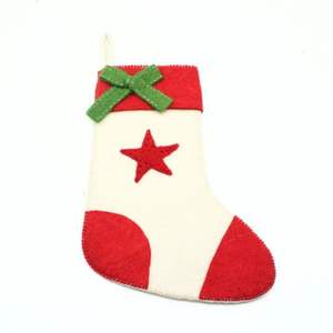 Chaussette de Noël en feutre de laine douce, écologique, faite à la main, avec décoration étoile, design personnalisable - Product Image 4