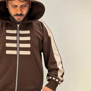 Sweat-shirt à capuche marron pour homme avec rayures beiges et poches, veste en polaire décontractée pour l'automne - Product Image 4