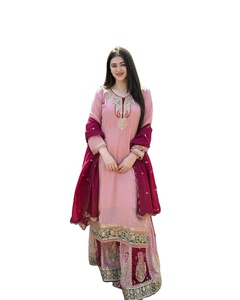 TV Serial Actriz Estilo Precioso Color Rosa Bordado Pesado Cuello Diseño Tamaño Libre Anarkali Vestido Colección/Salwar Kameez - Product Image 1