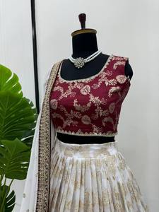 Divyam Creation Lehenga Choli en Spandex Brodé Rouge, Robe de Mariage Indienne Traditionnelle Longue, Coupe Classique pour Femme, Livraison Rapide - Product Image 4