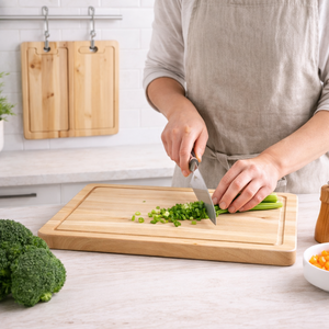 Tabla de cortar de madera maciza premium, tabla de picar de madera gruesa con grano de extremo, tabla de cocina resistente y duradera - Product Image 3