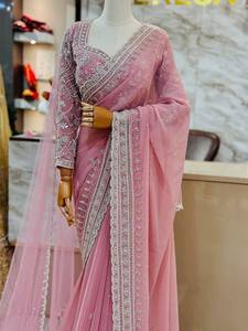 ชุดเจ้าสาวผ้าจอร์เจตต์ปักลายประดับด้วยเลื่อมสำหรับผู้หญิง - Product Image 3