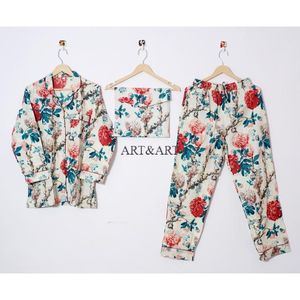 Ensemble de pyjama en coton indien imprimé à la main, vêtements de nuit élégants et tendance pour femmes et hommes, respirant, 100% coton pour l'été - Product Image 1