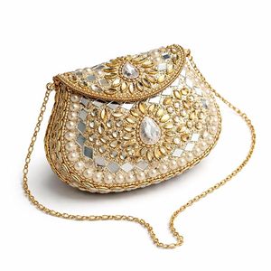 Bolso de mano para mujer adornado con perlas |   Trabajo con Espejos y Detalles de Cristal |   Correa de cadena dorada, bolso de noche solo para mujeres - Product Image 1