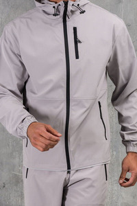 Conjunto de cortavientos con capucha de primera calidad para hombre, sudadera ligera con cremallera y pantalones cortos a juego para correr, senderismo y actividades al aire libre, conjunto de ropa deportiva para hombre - Product Image 2