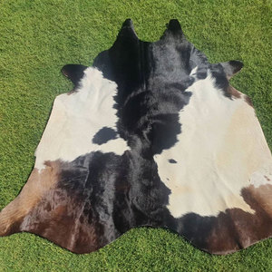 Alfombra hecha a mano de piel de vaca auténtica, tapete de cuero genuino para sala de estar, dormitorio, decoración rústica para el hogar - Product Image 5