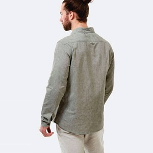 Camisa de franela de manga larga para hombre con cuello vuelto y bolsillos tipo cargo 100% algodón para la temporada de otoño - Product Image 2