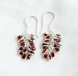 Pendientes Colgantes de Lágrima Color Rojo Escarlata, con Plata de Ley, Estilo Lujoso, Más Vendidos - Product Image 1