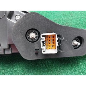 Feu arrière droit d'occasion OEM HY3213404AF pour Discovery - Product Image 3