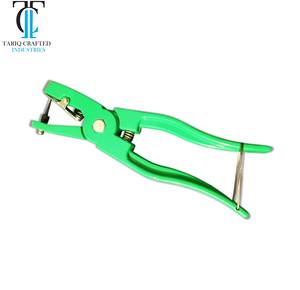 Pince à étiquettes auriculaires vétérinaires de qualité export, outil d'étiquetage des animaux d'élevage TARIQ CRAFTED INDUSTRIES - Product Image 1