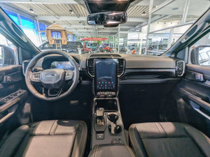 Camioneta Ford Ranger Wildtrak DoKa 2.0 EcoBlue Doble Cabina Diésel Automática 4x4 Vehículo Utilitario para Exportación - Product Image 6