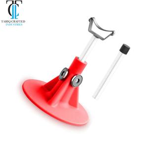 Soporte para Pezuñas de Caballo de Alta Resistencia, Herramienta para el Cuidado de Pezuñas, Marca TARIQ CRAFTED INDUSTRIES - Product Image 1