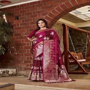 Nouveauté femmes Saree broderie travail saree mariée pour mariage et festival porter de l'exportateur indien - Product Image 4