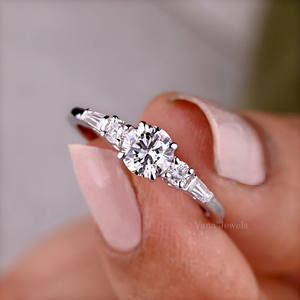 14K แหวนหมั้นเพชรสำหรับผู้ใหญ่ที่ทำจากหินห้าชิ้นของขวัญครบรอบแต่งงานของขวัญสำหรับเธอไม่เหมือนใครสำหรับภรรยา - Product Image 2