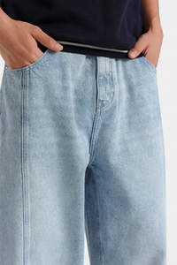 Jean en denim délavé léger pour homme, coupe ample, jambe large, bleu uni, pantalon long décontracté pour l'été - Product Image 5