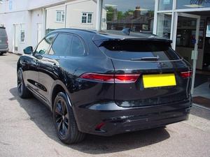 OFFRE JUSTE 2024 F-PACEE 2.0 D200 MHEV R-DYNAMIIC SE NOIR AUTO AWD EURO 6 5DR - Product Image 3