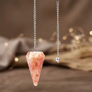 Pendentif en pierre de soleil naturelle, cristal de chakra équilibrant, gemme orange facettée sculptée, avec chaîne en argent pour la méditation, idéal pour le Nouvel An et les fêtes. - Product Image 3