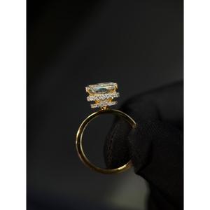 แหวนเพชรทรงรัศมี 10 กะรัต เพชรเลี้ยงในห้องปฏิบัติการ ทอง 14K เพชรข้าง 1.8 กะรัต แหวนหมั้นแบบวงแหวนซ่อน - Product Image 4