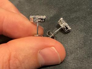 Boucles d'oreilles clous en diamant marquise de 1,5 carat cultivé en laboratoire, or 14 carats, certifié IGI, clarté VS1, style minimaliste, anniversaire, anniversaire de mariage - Product Image 2