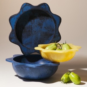 Plato de resina hecho a mano con forma de estrella, azul oscuro, material apto para alimentos, diseño y color personalizados para la mesa del hogar. - Product Image 2