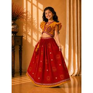 Ensemble Lehenga d'été jaune à manches courtes pour femme, imprimé lotus intégral, tenue de fête traditionnelle ethnique élégante et tendance - Product Image 3