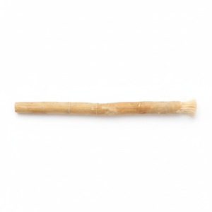 Bâtonnet de nettoyage dentaire biologique Miswak, produit naturel de soin buccal, brosse à dents traditionnelle à base de plantes pour le soin quotidien des dents et des gencives - Product Image 1