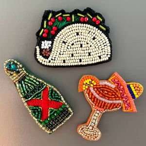 เข็มกลัดลูกปัดรูปทรงตามสั่ง งานแฮนด์เมดสีสันสดใส ของตกแต่งแฟชั่น ราคาถูก - Product Image 1