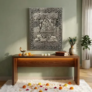 Pinturas Verticales Hechas a Mano de Arte Decorativo en Plata con Grabado Fino de Radha Krishna con Vacas en el Estanque de Loto - Product Image 4