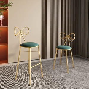 Tabouret de bar moderne en or avec siège en velours et dossier en forme de arc, hauteur réglable pour mobilier de bar à domicile - Product Image 5