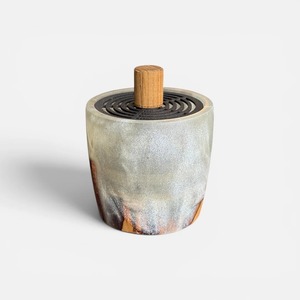 Brûleur à Bakhoor Arabe Artisanal en Bois d'Acacia et Résine Époxy, Mubkhar de Luxe Fait Main, Porte-Encens pour Oud, Tradition Arabe - Product Image 3