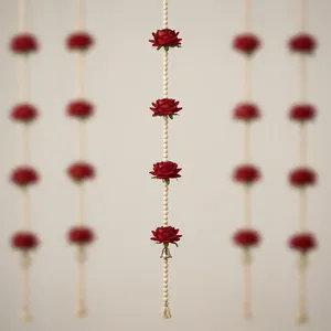 Décoration murale florale en macramé verticale avec des roses rouges, décoration bohème pour salon, séparation de pièce pour mariage, pièce unique - Product Image 2