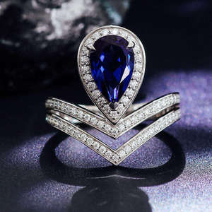 Anillo de Plata de Ley 925 Chapado en Oro de 18K con Engaste de Garras, Moissanita Josephine de 3 Quilates Certificada por GRA, Diseño de Corona de Doble Fila, de Moda - Product Image 3