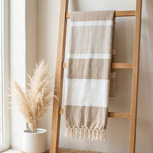 Couverture de canapé en coton rayé jaune moutarde 100x200 cm, avec franges, style bohème, pour bout de lit, personnalisable en gros - Product Image 3