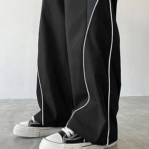 Pantalon de survêtement noir léger à jambe large, taille mi-haute avec cordon de serrage, coupe droite, bandes latérales contrastées, style streetwear décontracté pour homme - Product Image 4