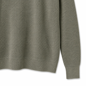 Pull en coton pour homme, col rond, texture tricotée à points mousse, texture horizontale mixte aux épaules, manches longues |   Fabrication OEM ODM - Product Image 5