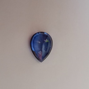 Hermosa piedra preciosa suelta de zafiro azul pulido con corte en forma de lágrima, hecha a mano por un diseñador, para uso en la fabricación de joyería, venta al por mayor. - Product Image 2