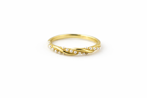 Anillo Minimalista de Plata de Ley 925 con Perla y Oro de 14K, Banda Delicada – Regalo para Dama de Honor / Cumpleaños - Product Image 5