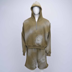 Conjunto de Sudadera y Pantalones Cortos Deportivos de Alta Calidad al por Mayor con Logotipo Personalizado, Pantalones Cortos Negros con Lavado Ácido y Doble Rodilla, Estilo Urbano - Product Image 1