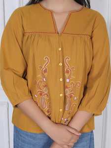 Blusa Casual de Diseño para Mujer, Color Amarillo Mostaza, Bordada, con Botones Delanteros, Estampado Floral, Corte Holgado, 100% Algodón, Detalle de Manga Elegante - Product Image 6