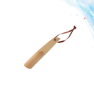 Chausse-pied en bois massif fait main, lisse et plat, avec boucle de suspension en cuir, aide au portage des chaussures - Product Image 4