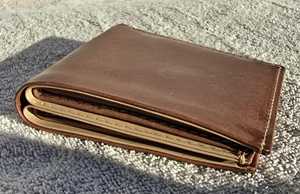 กระเป๋าสตางค์หนังวัวแท้ทรงสามพับ รุ่นทันสมัย สำหรับผู้ชาย ป้องกัน RFID  บางเฉียบ  ใส่บัตรเครดิตได้  รับทำโลโก้ตามสั่ง  ผู้ผลิต NTW-0052 - Product Image 6