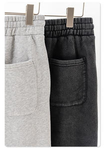 Pantalones Deportivos Negros para Hombre Essentials, Cintura Elástica con Cordón, Cierre con Cordón, Estilo Casual, Logotipo en la Pierna Derecha, Algodón de Peso Medio, para Otoño - Product Image 4