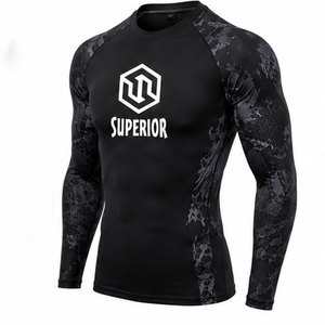 Camiseta de compresión de alto rendimiento para personas activas, que proporciona soporte muscular, mejora la circulación y es excelente para el entrenamiento. - Product Image 5