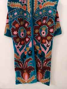 Chaqueta Bomber Reversible de Invierno, Ecológica, Bordada con Diseño Suzani, Motivo de Corazón y Ojo Turco, Arte Folclórico Hecho a Mano - Product Image 3