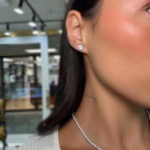 ต่างหูเพชรทรงกลม 3 กะรัต เพชรเลี้ยงในห้องปฏิบัติการ ทองคำแท้ 14K 18K แบบเรียบหรู ประดับเพชรเดี่ยว 3 ขา แบบกดติด ขายส่ง - Product Image 4