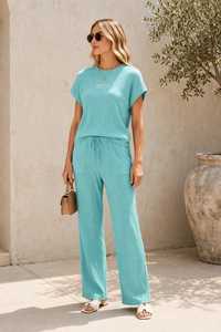 Conjunto de 2 piezas de punto acanalado para mujer de Oneten Apparels, top de manga corta con cuello redondo y pantalones largos, atuendo informal. - Product Image 5