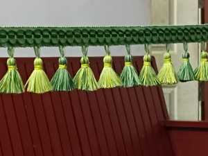 Ribete de cinta de hilo metálico con borlas de pompón y flecos, hecho a mano artesanalmente, para cortinas decorativas, cojines y fundas de sofá - Product Image 5