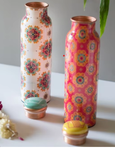 Bouteille d'eau florale en cuivre de style américain avec couvercle, gourde portable pour mariage et activités de plein air - Product Image 1