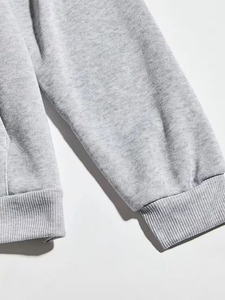 Sudaderas para Mujer OEM con MOQ Bajo, Sudaderas con Capucha Extra Grandes de Color Sólido para Damas - Product Image 2